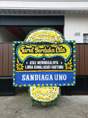 Papan Bunga Duka di Ulak Karang Utara