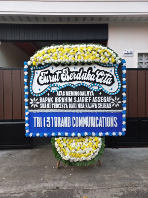 Papan Bunga Duka di Ulak Karang Utara